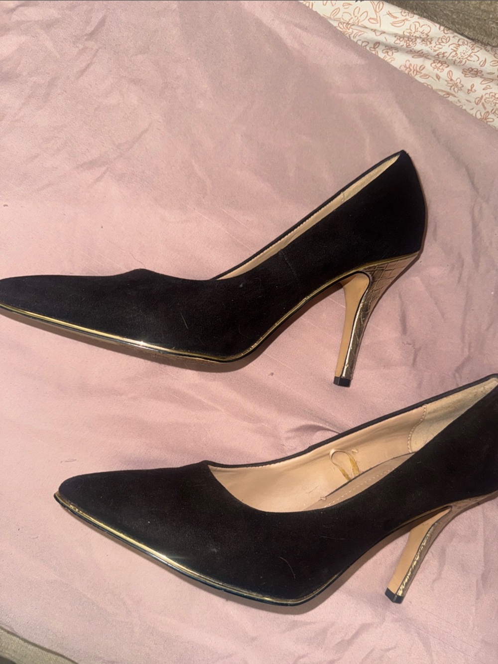 Marc New York Black Pumps with Gold Trim